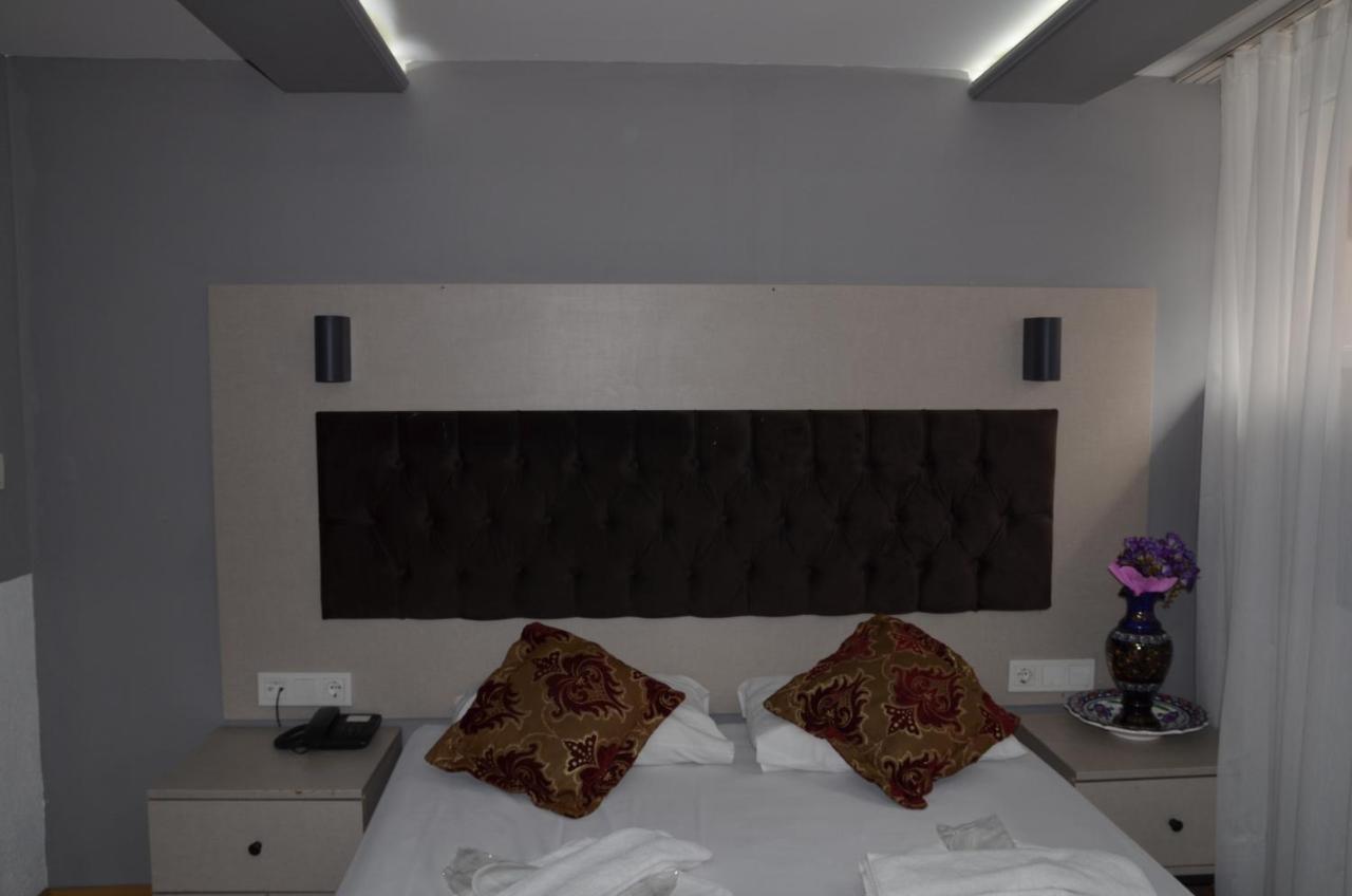The Lola Hotel Istanbul Exterior photo